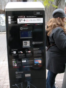A Bixi kiosk, it was difficult to read when in direct sunlight.